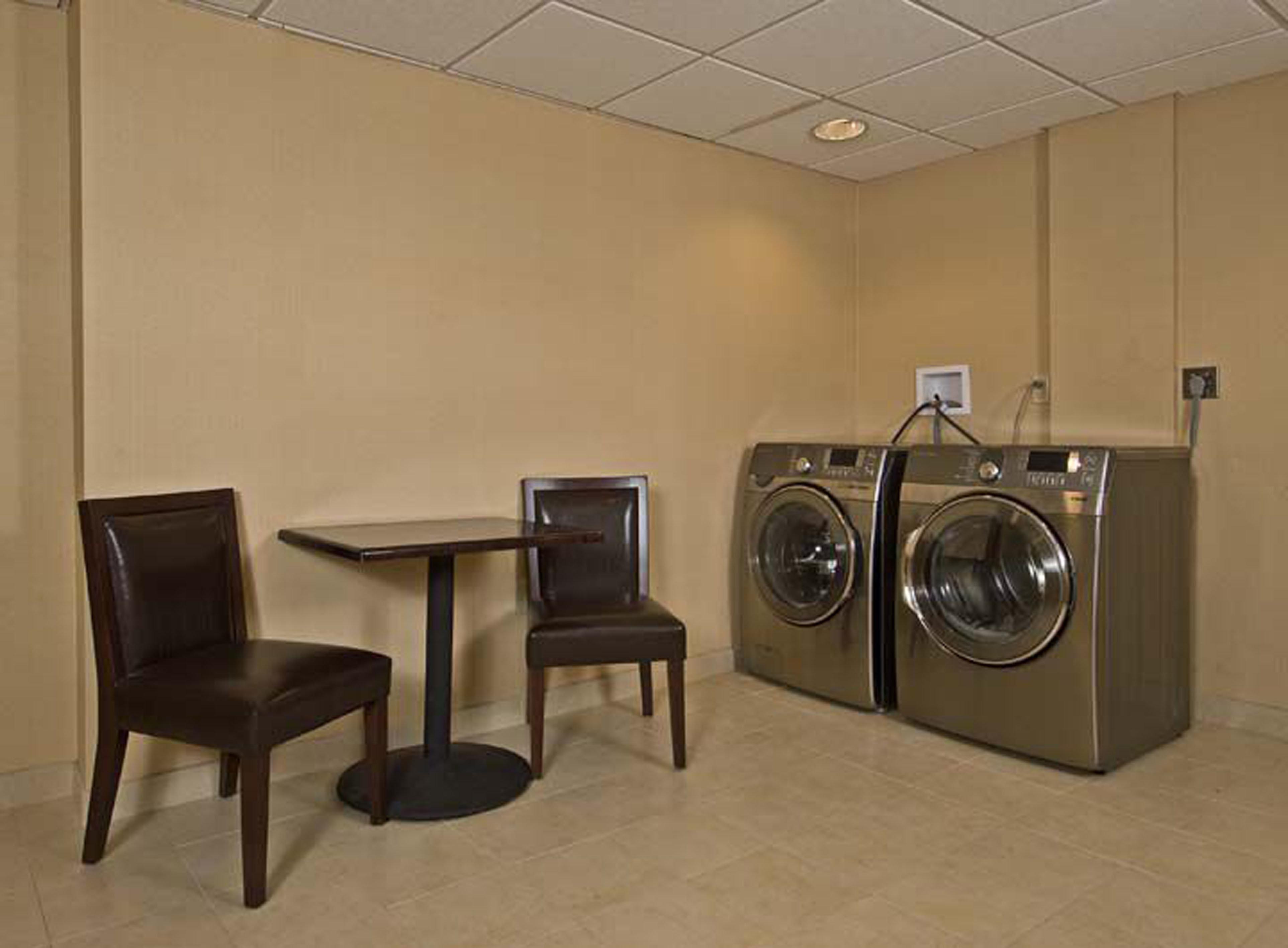 Armoni Inn & Suites Orangeburg المرافق الصورة
